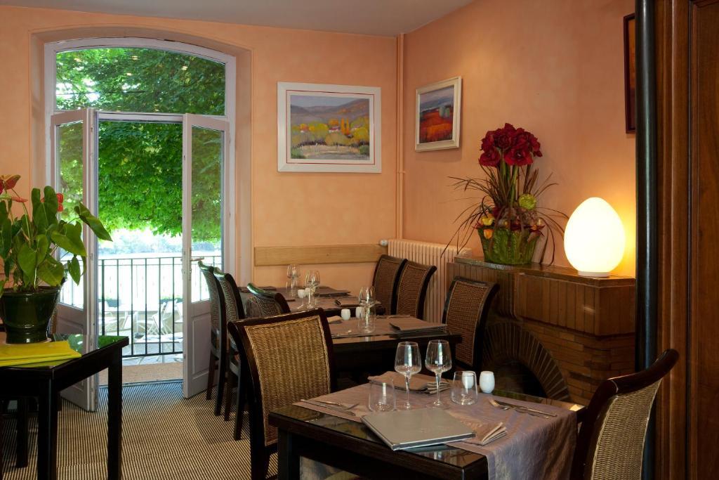 Hotel Brun Saint-Lattier Exterior foto